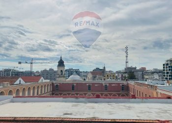 Edificio all\'aperto - Trilocale Via Carulli
 
54, Bari - foto 13