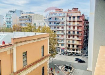 Edificio all\'aperto - Trilocale Via Carulli
 
54, Bari - foto 14