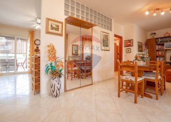 Sala da pranzo - Terraced Villa Viale Della Repubblica
 
17, Valenzano - photo 11