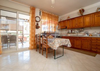 Cucina - Terraced Villa Viale Della Repubblica
 
17, Valenzano - photo 8