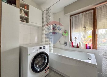 Lavanderia - Casa semi indipendente Vicolo Piatti
 
10, Viggiù - foto 23