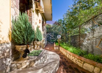 Giardino - Villa Via tre canali
 
38, Monreale - foto 2