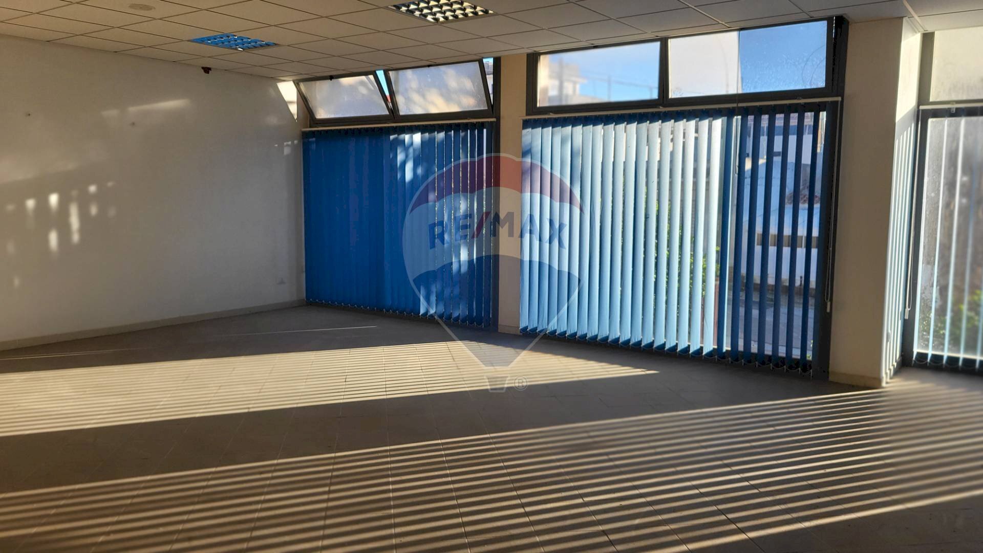 Non correlato - Commercial Premises Via Caravaglios
 
46, Castelvetrano - photo 1