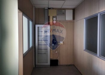 Lavanderia - Commercial Premises Via Caravaglios
 
46, Castelvetrano - photo 6