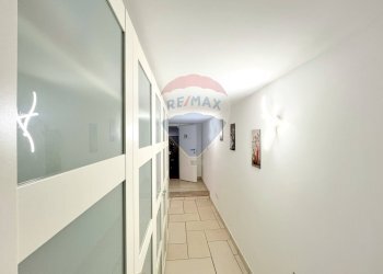 Hall / corridoio - Quadrilocale Corso Nicola Terracciano
 
40, Pozzuoli - foto 10