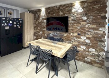 Sala da pranzo - Quadrilocale Corso Nicola Terracciano
 
40, Pozzuoli - foto 6