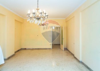 Stanza vuota - Quadrilocale Via Eleonora D'Angiò
 
46, Catania - foto 5