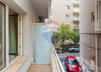 Balcone - Quadrilocale Via Eleonora D'Angiò
 
46, Catania - foto 7