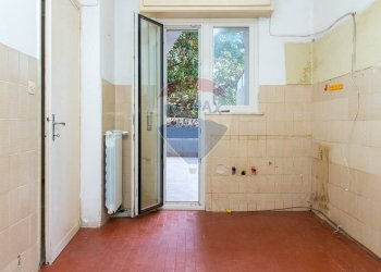 Stanza vuota - Quadrilocale Via Eleonora D'Angiò
 
46, Catania - foto 11