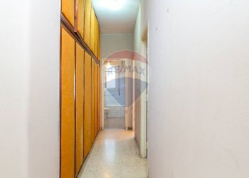 Hall / corridoio - Quadrilocale Via Eleonora D'Angiò
 
46, Catania - foto 18