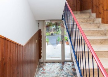 Scale - Quadrilocale Via Eleonora D'Angiò
 
46, Catania - foto 28