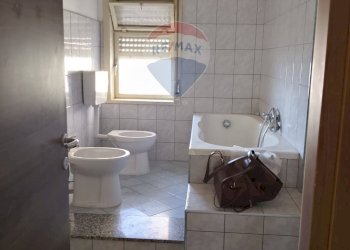 Bagno - Appartamento Via Comunità Europea
 
17, Catania - foto 7