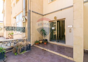 Terrazza - Trilocale VIA BATTELLO, Catania - foto 25