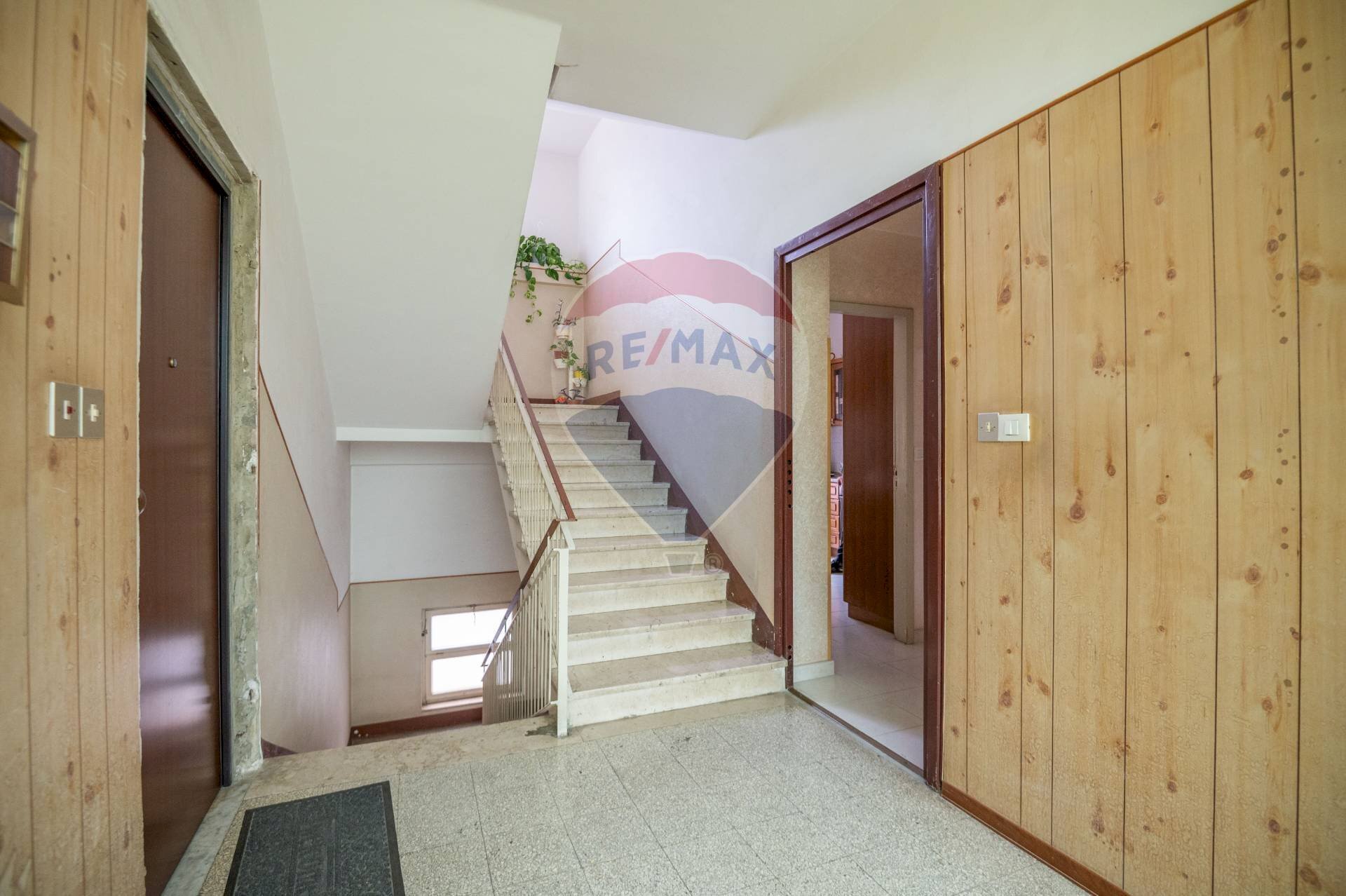 Scale - Trilocale via madonna della via
 
221, Caltagirone - foto 2