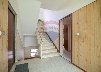 Scale - Trilocale via madonna della via
 
221, Caltagirone - foto 2