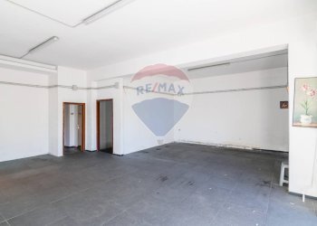 Stanza vuota - Commercial Premises Via Lo Jacono Francesco
63/65, Sant'Agata Li Battiati - photo 4