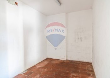 Stanza vuota - Commercial Premises Via Lo Jacono Francesco
63/65, Sant'Agata Li Battiati - photo 9