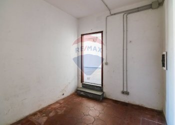 Stanza vuota - Commercial Premises Via Lo Jacono Francesco
63/65, Sant'Agata Li Battiati - photo 10