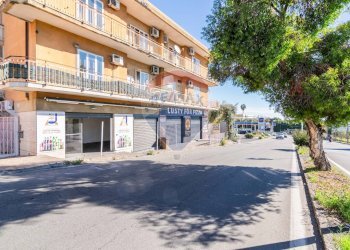 Edificio all\'aperto - Commercial Premises Via Lo Jacono Francesco
63/65, Sant'Agata Li Battiati - photo 15