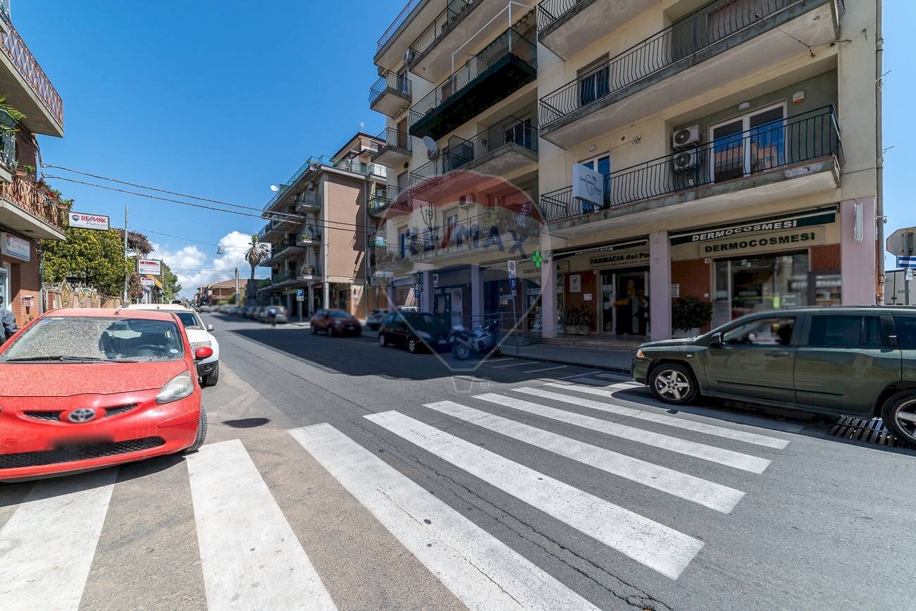 Edificio all\'aperto - Box Via Amedeo Duca d'Aosta
 
16, San Giovanni la Punta - foto 1