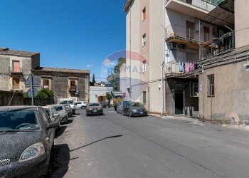 Edificio all\'aperto - Box Via Amedeo Duca d'Aosta
 
16, San Giovanni la Punta - foto 4