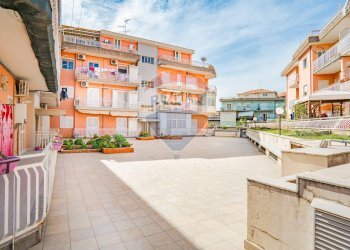 Edificio all\'aperto - Appartamento Via Bethancourt
 
1, Catania - foto 24