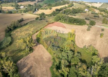 Vista drone Ovest 01 - Terreno agricolo Via Giardino Campioli 10
snc, Terre Roveresche - foto 1