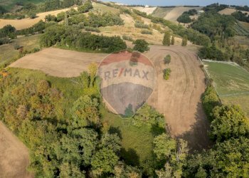 Vista drone Ovest 02 - Terreno agricolo Via Giardino Campioli 10
snc, Terre Roveresche - foto 2