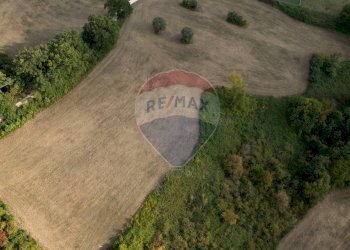 Vista drone N/Ovest 02 - Terreno agricolo Via Giardino Campioli 10
snc, Terre Roveresche - foto 9