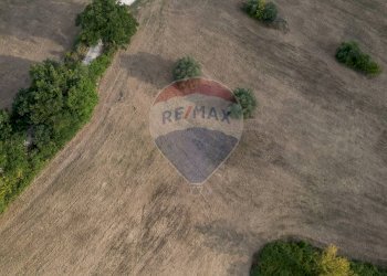 Vista drone Ovest 03 - Terreno agricolo Via Giardino Campioli 10
snc, Terre Roveresche - foto 11