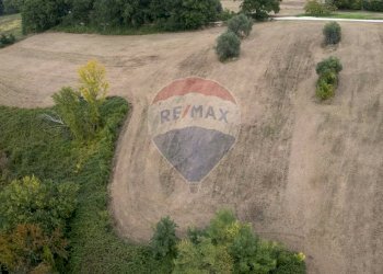 Vista drone Ovest 06 - Terreno agricolo Via Giardino Campioli 10
snc, Terre Roveresche - foto 18