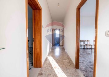 Hall / corridoio - Trilocale Cupramontana - foto 2