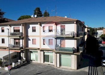 Casa all\'aperto - Shop Via San Francesco
 
89E, Jesi - photo 1