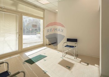 Palestra - Shop Via San Francesco
 
89E, Jesi - photo 4