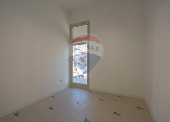 Stanza vuota - Shop Via San Francesco
 
89E, Jesi - photo 8