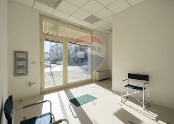 Ufficio - Shop Via San Francesco
 
89E, Jesi - photo 9