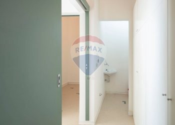 Hall / corridoio - Shop Via San Francesco
 
89E, Jesi - photo 19