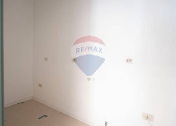 Stanza vuota - Shop Via San Francesco
 
89E, Jesi - photo 21