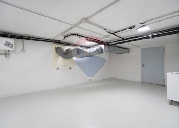 Parcheggio - Shop Via San Francesco
 
89E, Jesi - photo 25