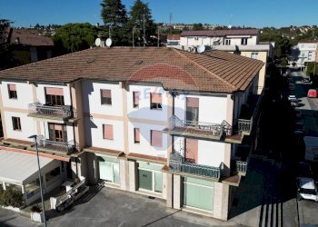 Casa all\'aperto - Shop Via San Francesco
 
89E, Jesi - photo 29