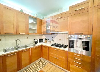 Cucina - Quadrilocale Piazza Camillo Benso Cavour
 
6, Barberino di Mugello - foto 9