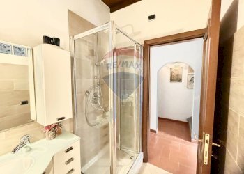 Bagno - Quadrilocale Piazza Camillo Benso Cavour
 
6, Barberino di Mugello - foto 20