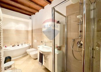 Bagno - Quadrilocale Piazza Camillo Benso Cavour
 
6, Barberino di Mugello - foto 22