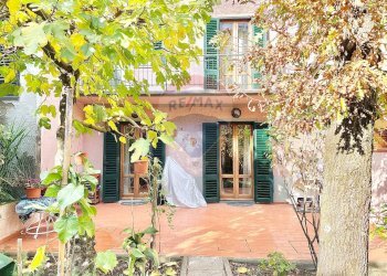 Facciata - Quadrilocale Piazza Camillo Benso Cavour
 
6, Barberino di Mugello - foto 29