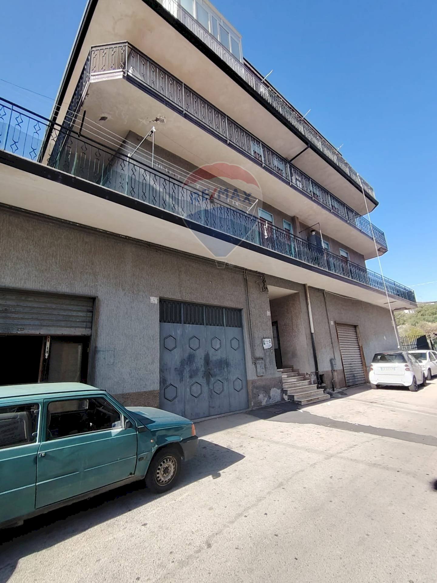 Edificio all\'aperto - Apartment via Bachelet
 
7, Adrano - photo 1