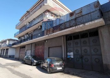 Edificio all\'aperto - Appartamento via Bachelet
 
7, Adrano - foto 6