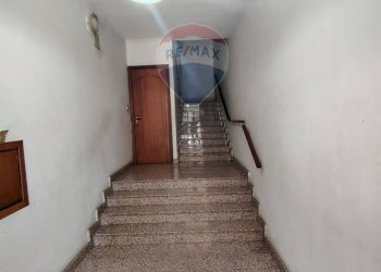 Scale - Appartamento via Bachelet
 
7, Adrano - foto 8