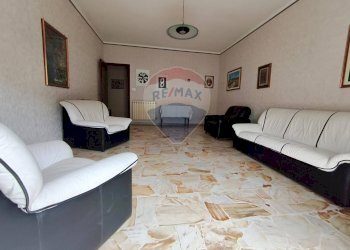 Soggiorno - Appartamento via Bachelet
 
7, Adrano - foto 14