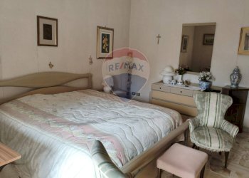 Camera / camera da letto - Appartamento via Bachelet
 
7, Adrano - foto 19