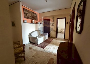 Hall / corridoio - Appartamento via Bachelet
 
7, Adrano - foto 23